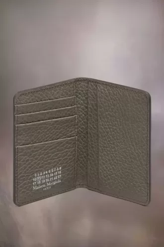 Fire sømme kortholder